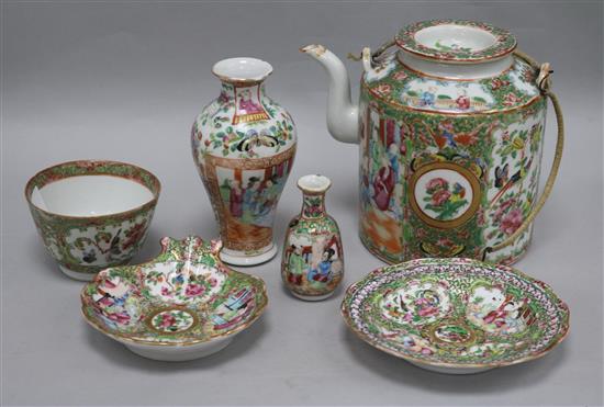 A group of Cantonese ceramics